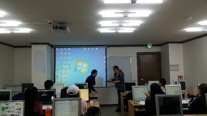 ERP생산정보시스템 사무원 양성과정 반장 임명장 수여식